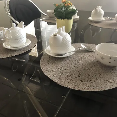 Karavan Panzio Bed & Breakfast *