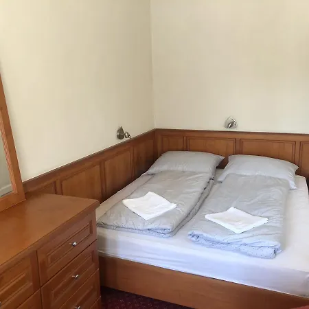 Karavan Panzio